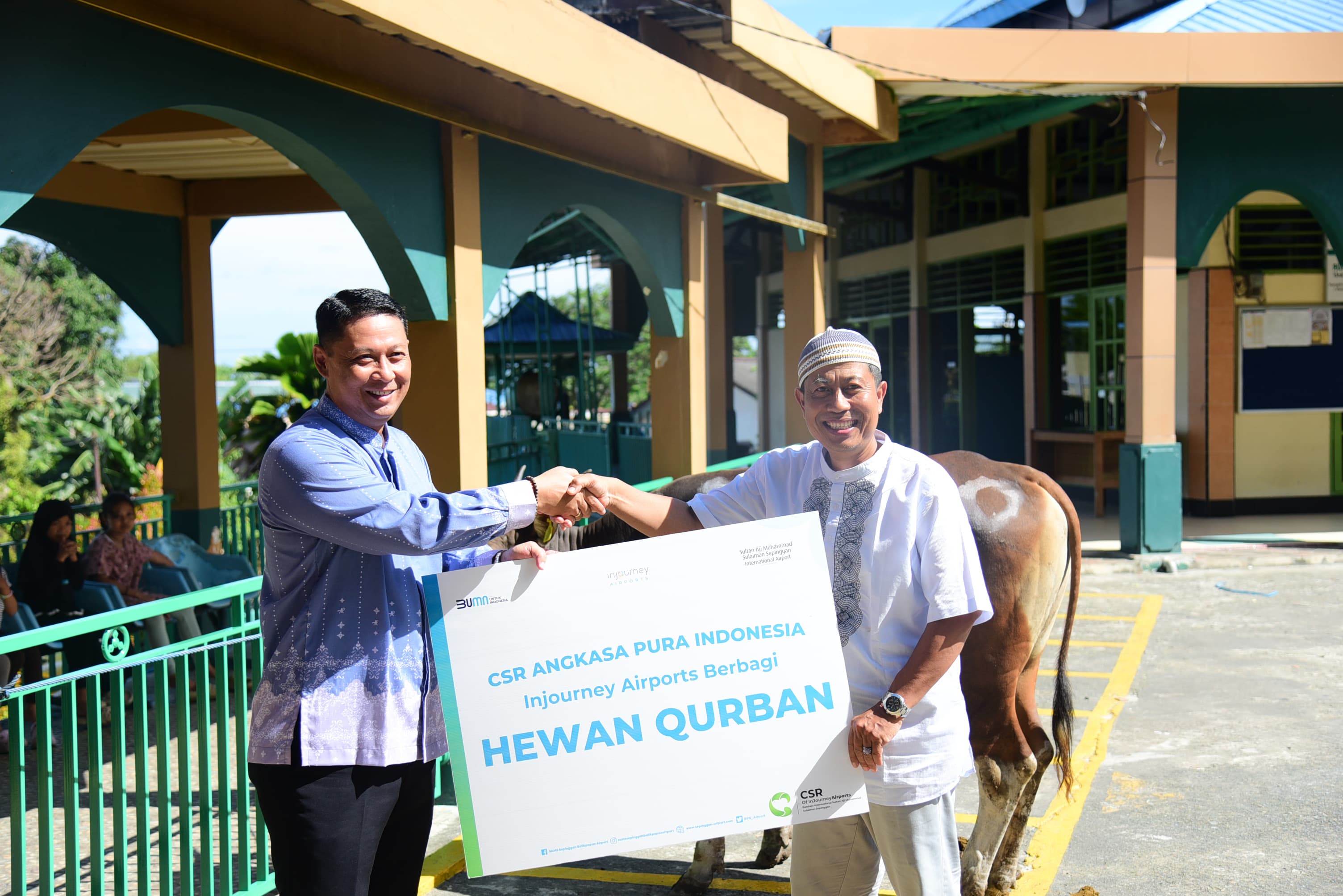 Angkasa Pura Berbagi Qurban di Sekitar Bandara SAMS Sepinggan