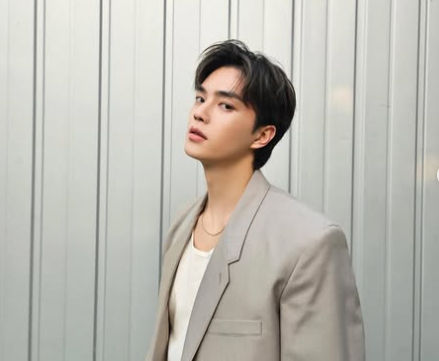 Aktor Korea Selatan, Song Kang.