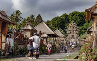 desa-wisata-penglipuran-jalan-utama-bali.jpg