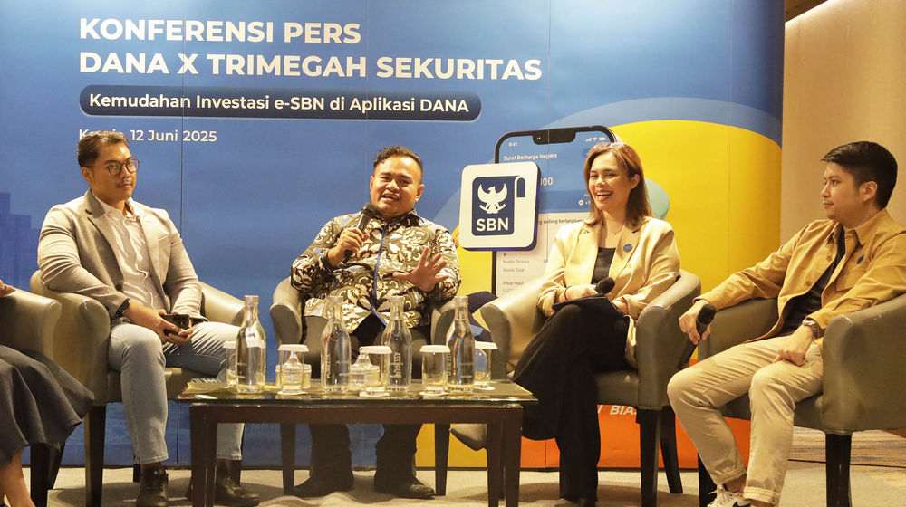 Peluncuran e-SBN Trimegah - Panji 5.jpg