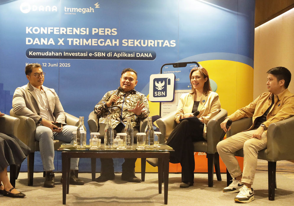 Peluncuran e-SBN Trimegah - Panji 5.jpg