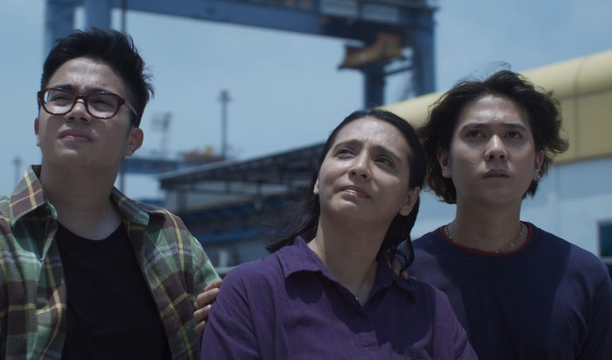 Film Perayaan Mati Rasa.