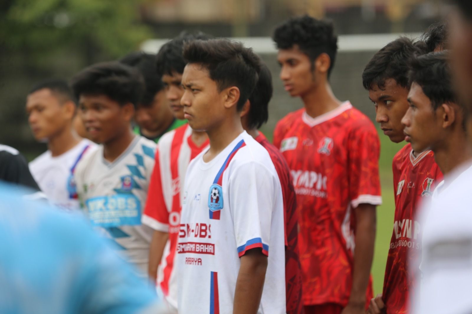 Muhammad Abdullah Nabil Malik (depan) saat mendengarkan pengarahan di Lapangan Pusaka, Karangan.