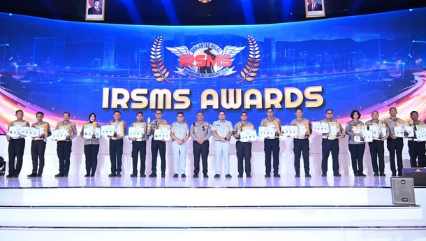 Jasa Raharja dan Korlantas Polri Serahkan IRSMS Award kepada Polda dan Polres yang Sigap Laporkan  Kecelakaan