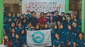 FIKOMM UMBY Sukses Gelar Sekolah Organisasi
