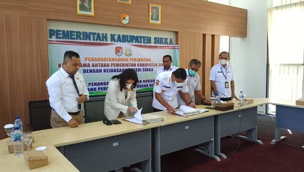 Pemkab Sikka dan Kejari Teken Kerja Sama Penanganan Masalah Hukum Bidang Perdata dan Tata Usaha Negara