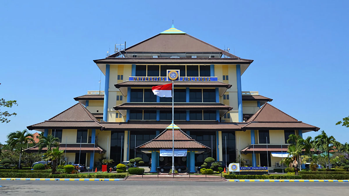 Kampus Unair di Surabaya timur. Universitas ini menembus ranking 200 dunia