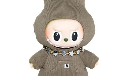 Boneka Labubu.