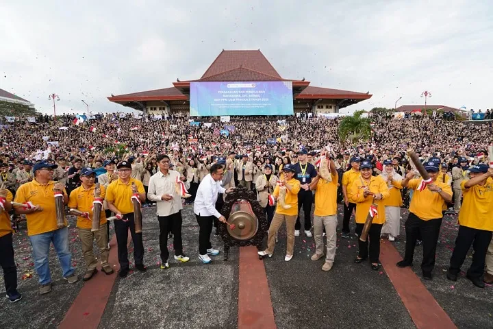 8.038 Mahasiswa KKN-PPM UGM Diminta Jadi Penggerak Perubahan di Akar Rumput