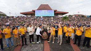 8.038 Mahasiswa KKN-PPM UGM Diminta Jadi Penggerak Perubahan di Akar Rumput
