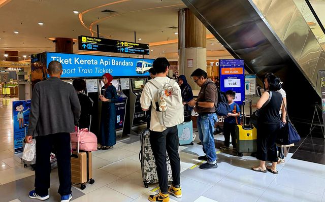 PT Railink terus meningkatkan pelayanan KA Srilelawangsa yang beroperasi di lintas Bandara Kualanamu-Medan-Binjai-Kualabingai