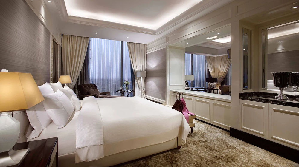 Presidential Suite - 1.jpg