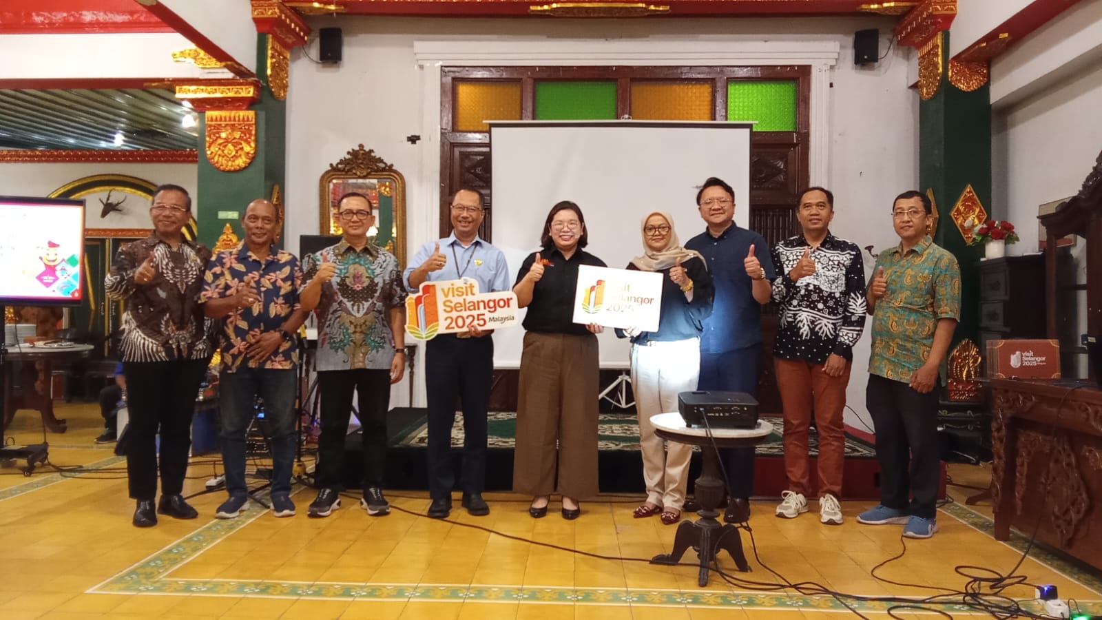 Foto bersama delegasi pariwisata Selangor dan pengusaha bisnis Yogyakarta 