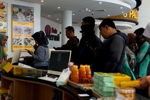Bolu Meranti, oleh-oleh andalan khas Medan ini, sudah lebih dari enam tahun menjadi pelanggan PGN