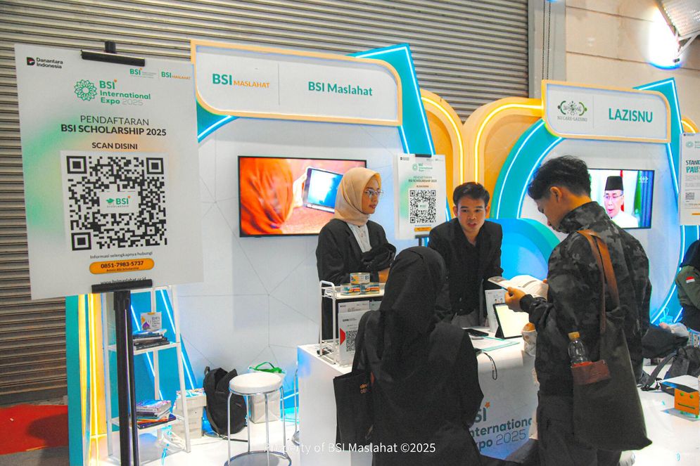 Booth Pendaftaran BSI Scholarship 2025.jpg