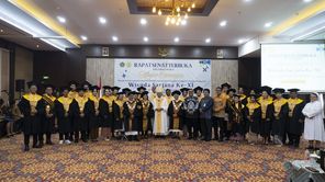 STPKat Santo Fransiskus Asisi Mewisuda 25 Sarjana Pendidikan Agama Katolik