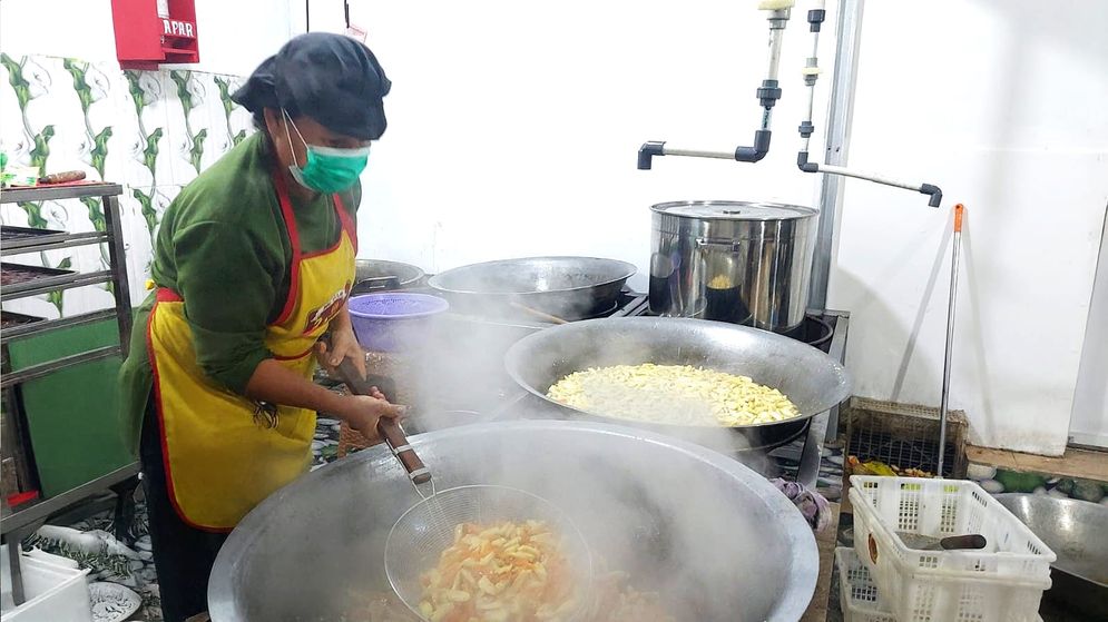 Kembangkan Usaha Lewat KUR BRI, UMKM Ini Ikut Dukung Program Pemerintah MBG