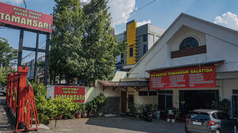 Tempat Makan Bakso Babat Taman Sari, Salatiga.