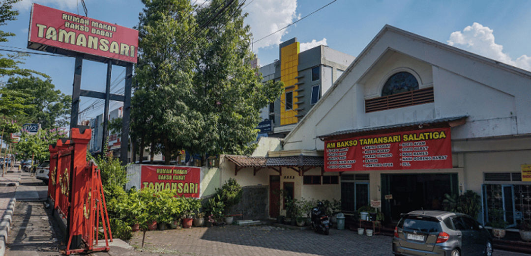 Tempat Makan Bakso Babat Taman Sari, Salatiga.