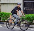 Sakti Darma naik sepeda