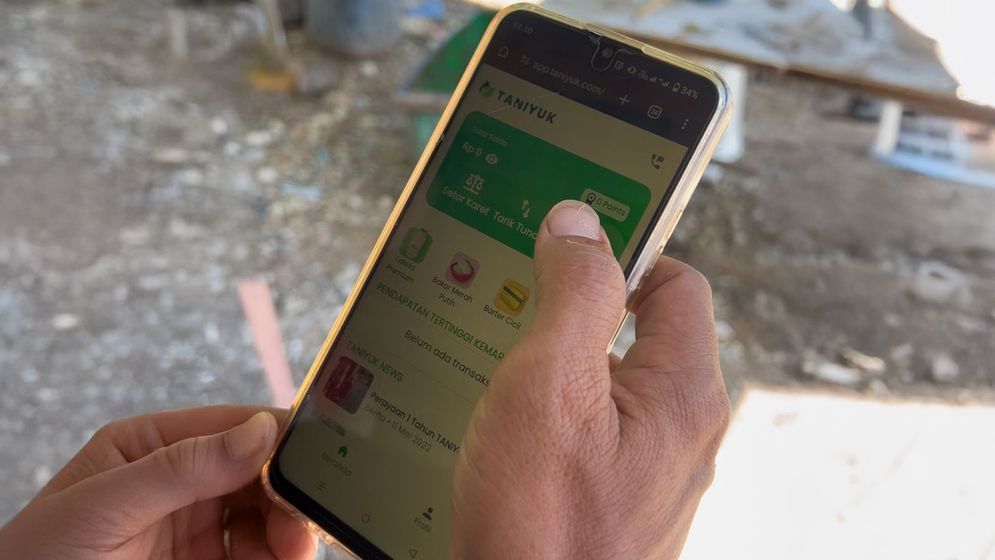 PGN Dorong Digitalisasi Petani Karet Pagardewa, Pencatatan Hasil Panen Karet Lebih Praktis dan Akurat
