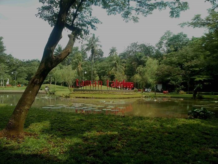 Taman Tabebuya, Jakarta.