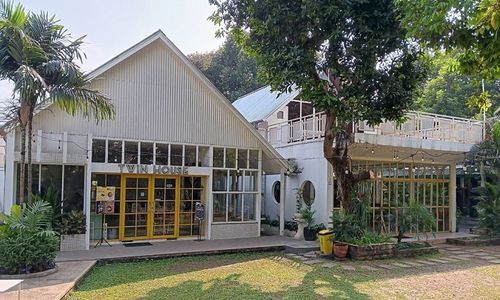 Twin House.