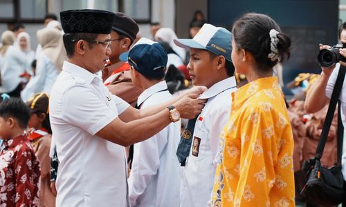 seragam gratis.jpg