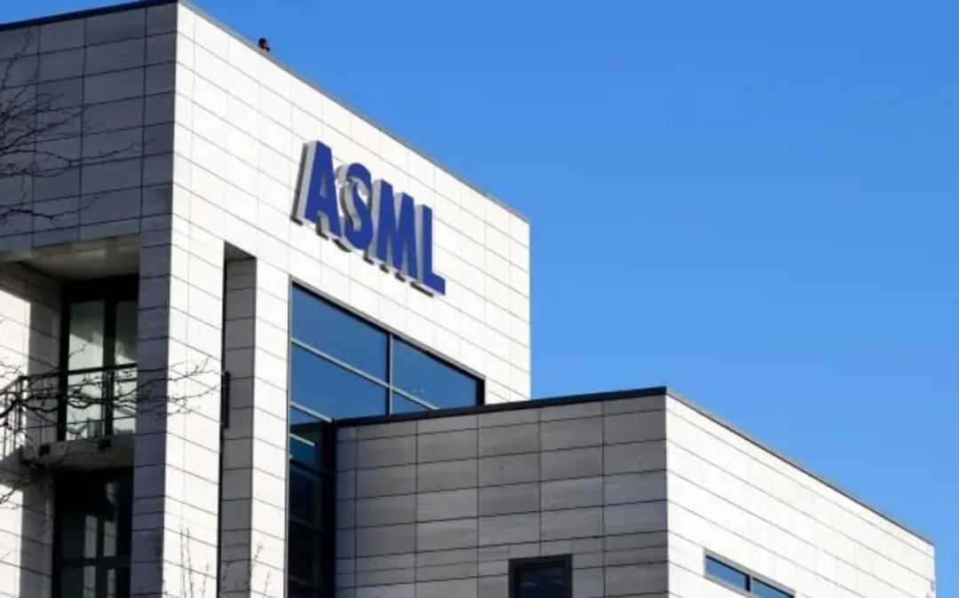 asml.jpg