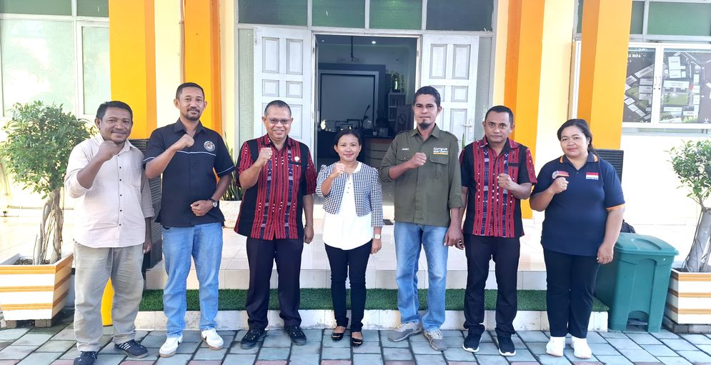 dua dosen.jpg