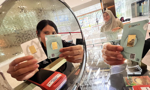 Perdaganagn Emas Logam Mulia - Panji 2.jpg