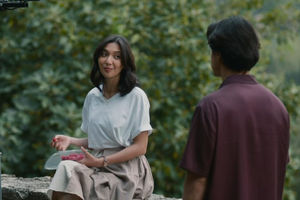Film Indonesia tayang bioskop, Sore: Istri dari Masa Depan.
