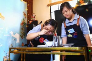 Begitu senangnya saya berkesempatan hadir diacara satu tahun kopikamu_official sabtu kemarin ( (1) (1).jpg