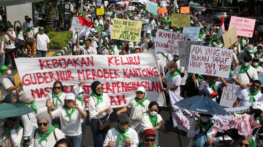 Aksi P3RSI Revisi Tarif Air - Panji 3.jpg