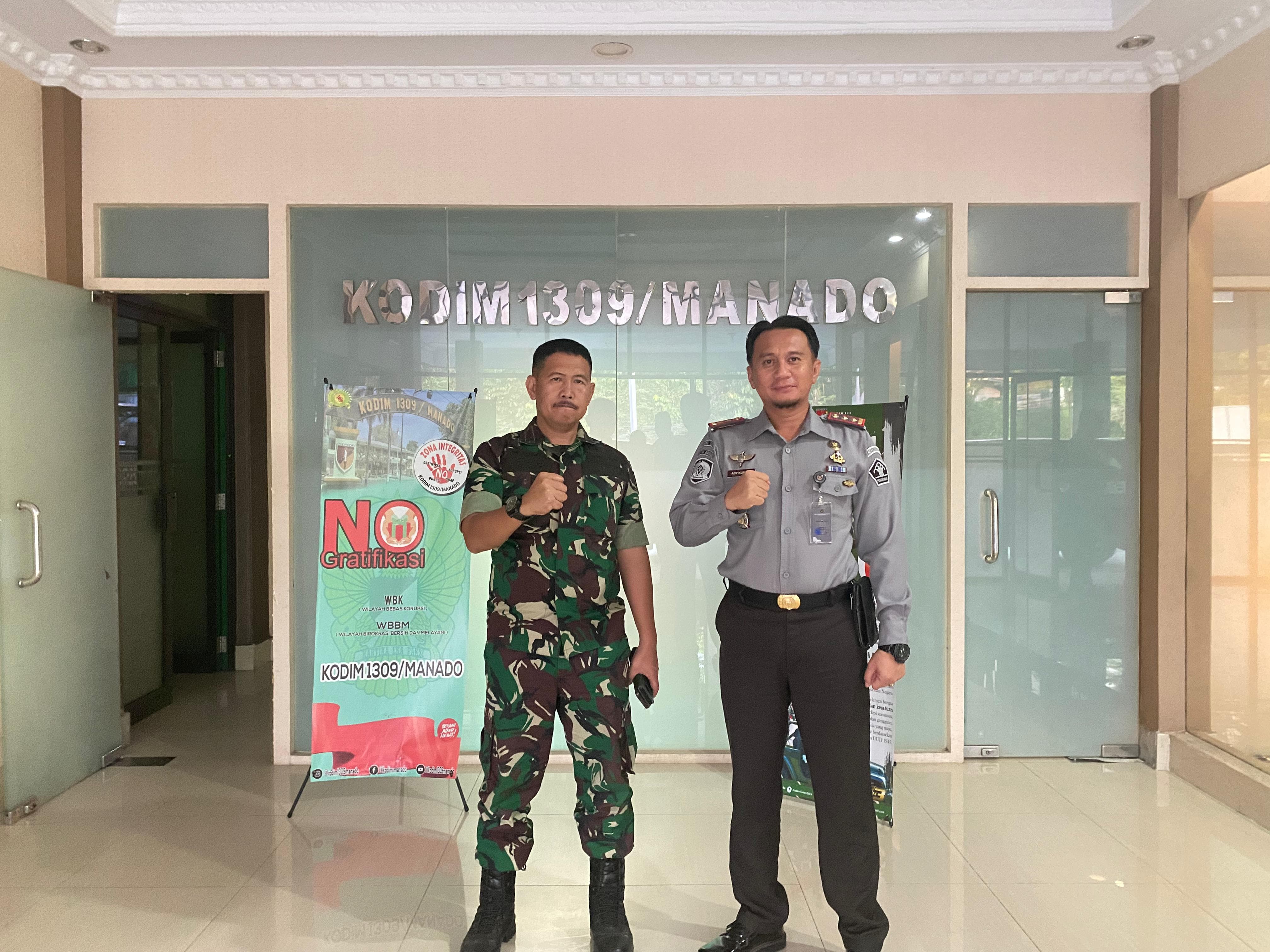 Karutan Manado Ady Kusuma Wardana saat diterima Komandan Kodim 1309/Manado Kolonel Arah Yosif Brozti Dadi. (Foto:Istimewa)