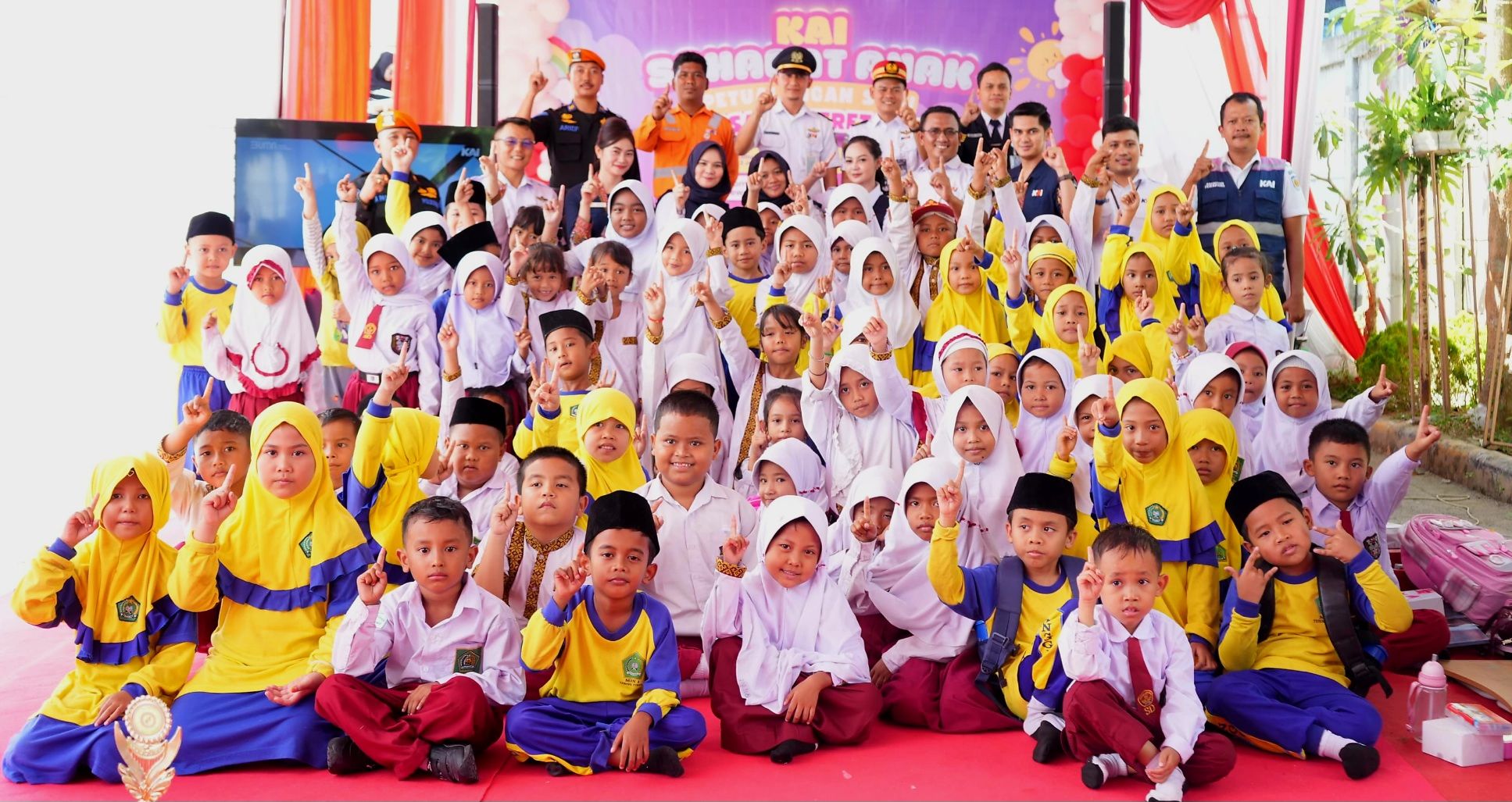 KAI Sumut menggelar “KAI Sahabat Anak” di Stasiun Lalang, Kabupaten Batubara