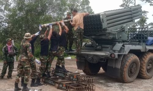 Militer Kamboja serang THAILAND.jpg