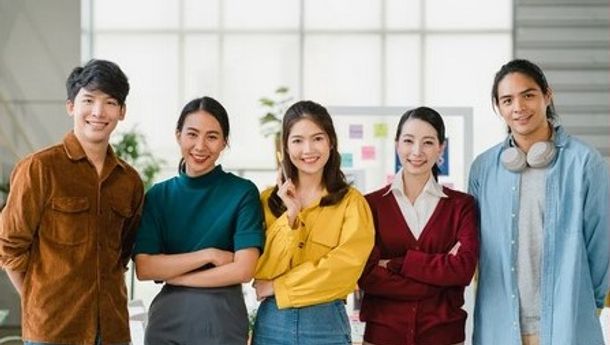 Millennial Lebih Boros, Gen X Lebih Aktif: Riset YouGov Ungkap Perbedaan Gaya Parenting Antar Generasi