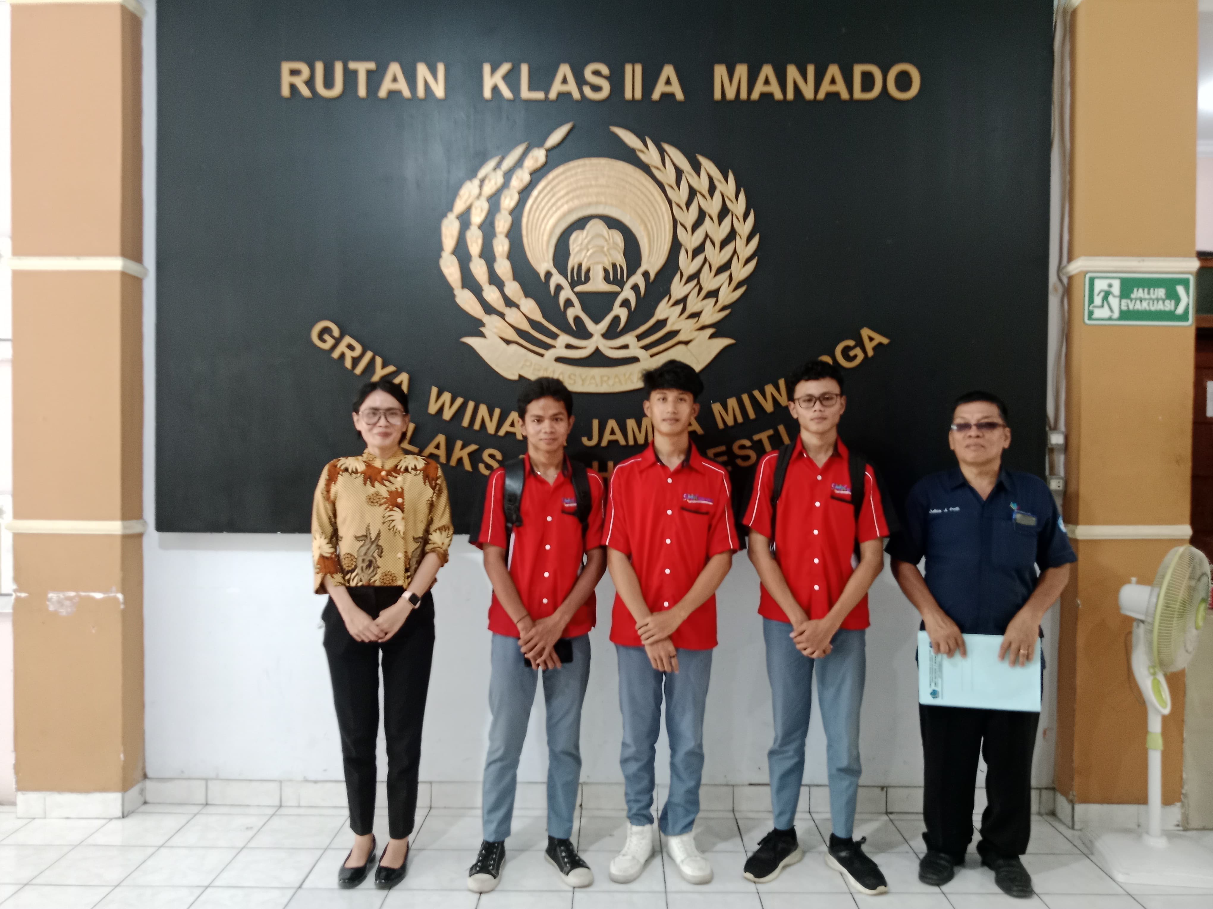 Rutan Manado menerima 3 siswa SMK Negeri 2 Manado untuk program PKL. (Foto:Istimewa)