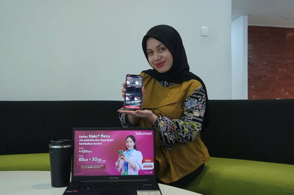 Ilustrasi langganan kartu Halo Telkomsel