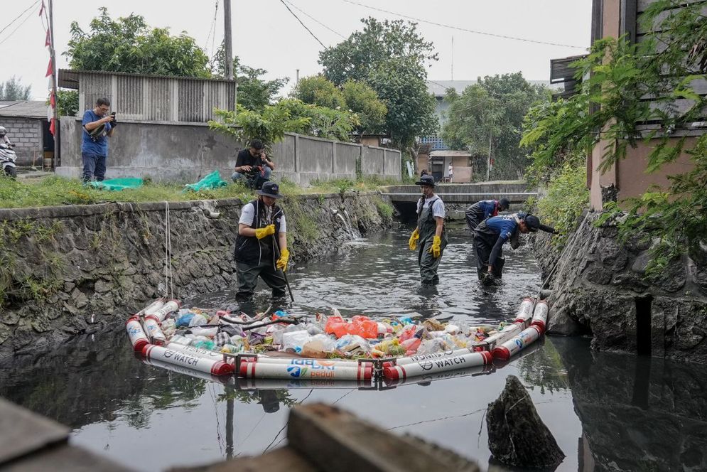 BRI Rayakan Hari Sungai Nasional dengan Aksi Bersih Sungai