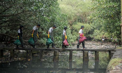 Aksi BRI di Hari Sungai Nasional: Bersihkan Sungai Demi Jaga Kehidupan