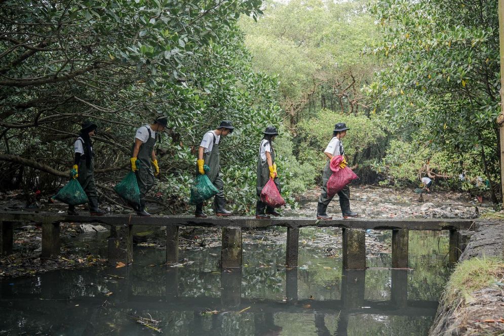 Aksi BRI di Hari Sungai Nasional: Bersihkan Sungai Demi Jaga Kehidupan