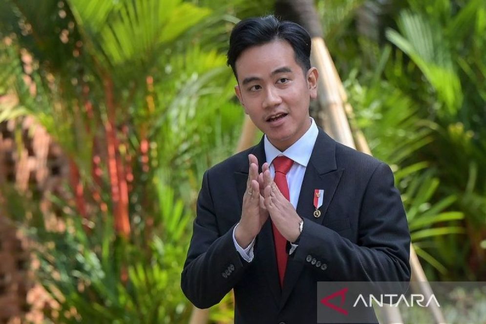 Wapres-Gibran-terima-kunjungan-PM-Singapura-061124-fzn-5.jpg