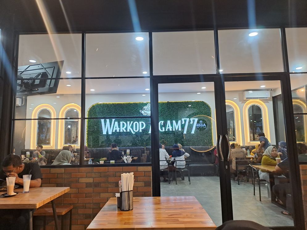 Ilustrasi Warkop Agam 77
