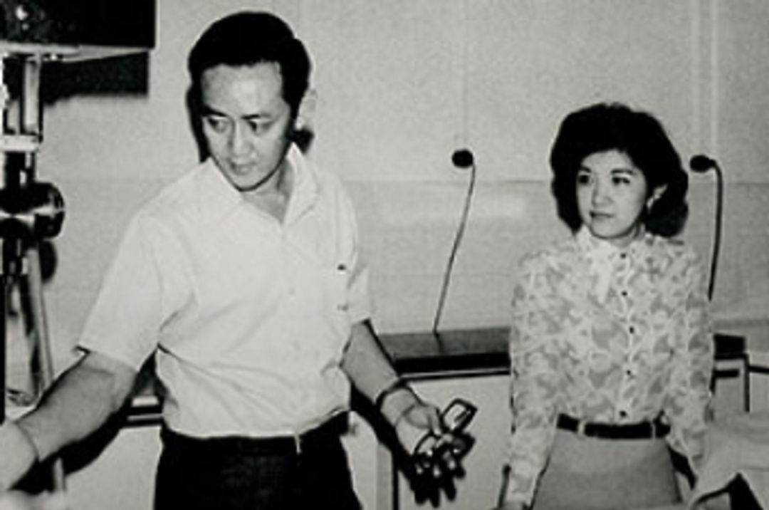 Darmo Hadipranoto bersama istrinya, pendiri Campina.