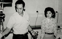 Darmo Hadipranoto bersama istrinya, pendiri Campina.