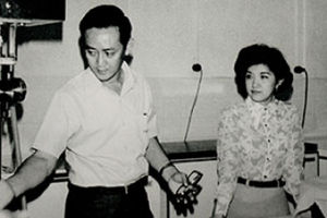 Darmo Hadipranoto bersama istrinya, pendiri Campina.