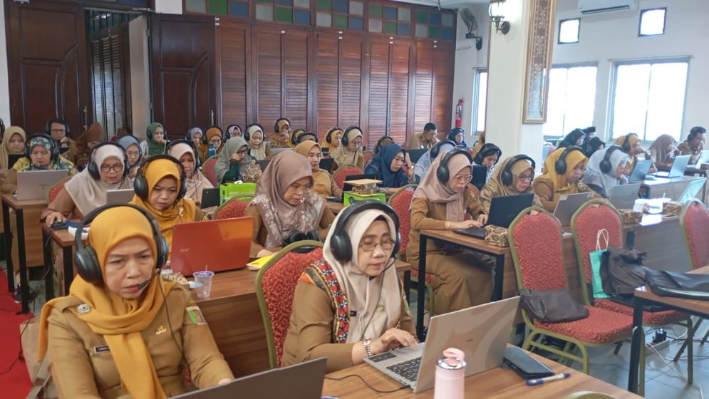 Balai Bahasa Provinsi Lampung menyelenggarakan Sosialisasi Uji Kemahiran Berbahasa Indonesia (UKBI) Adaptif pada 28–29 Juli 2025, bertempat di Auditorium Universitas Teknokrat Indonesia, Bandar Lampung.
