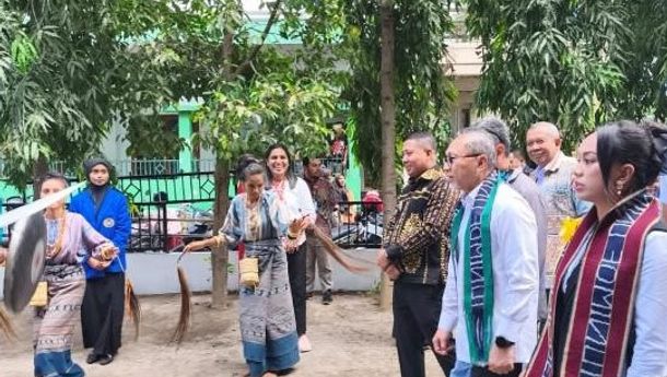 Menko Pangan Zulkifli Hasan Kunjungi Sikka, Hadiri Seminar Nasional dan Tinjau Ketahanan Pangan